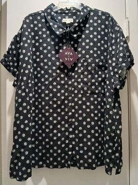 Ava & Viv Black Short-Sleeve Button-Down with White Polka Dots
